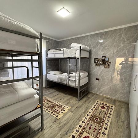 Hostel Leon 培拉特 外观 照片